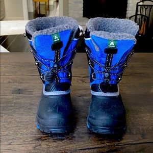Boys Snow Boots - LIKE NEW